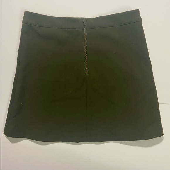 Fitted olive green skirt size 12 - Picture 3 of 4